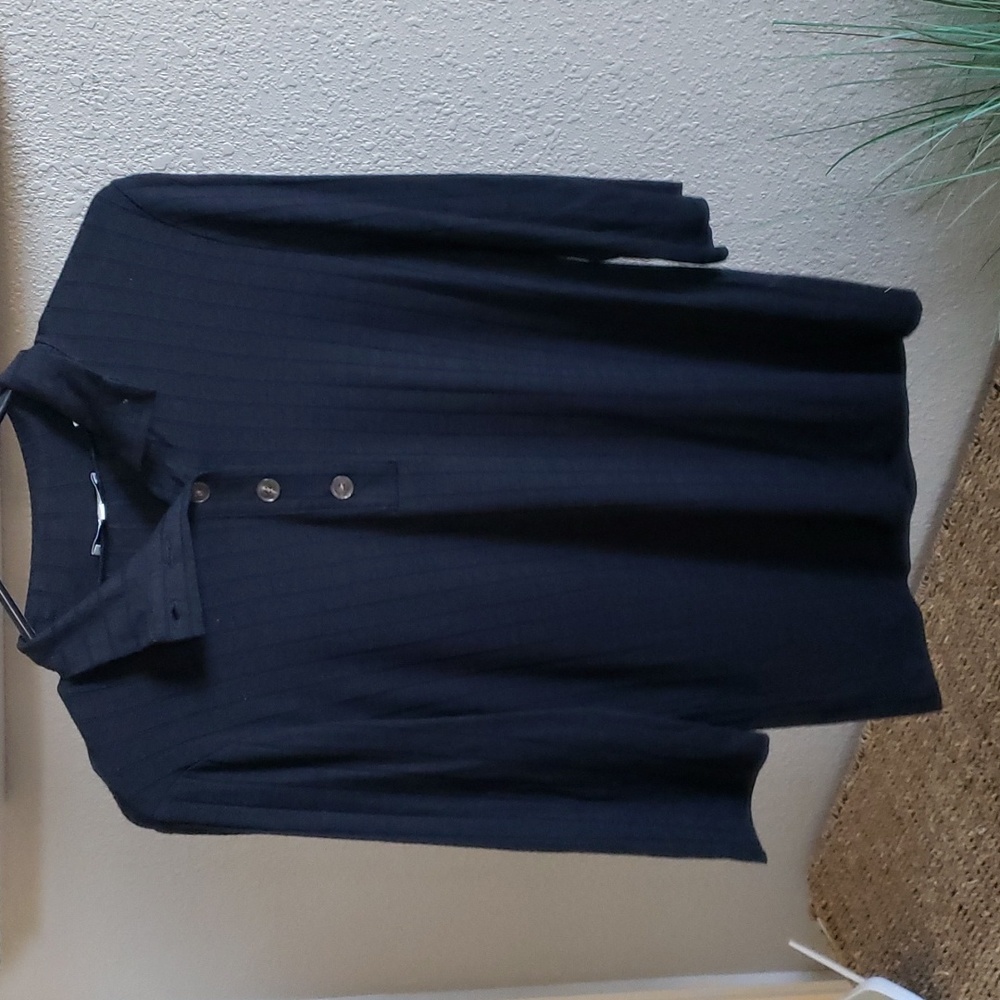 Vince ribbed black top, size M